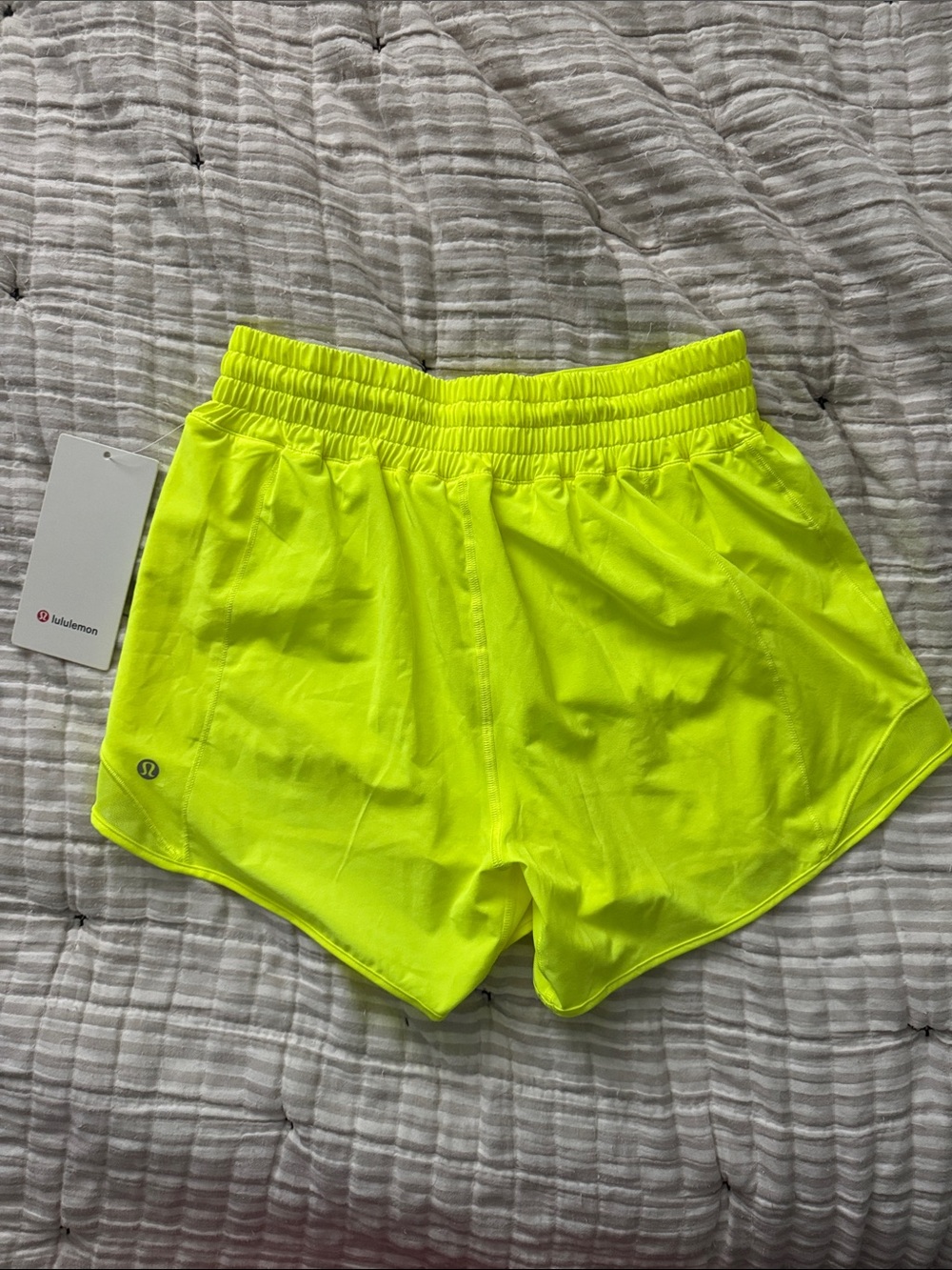 Lululemon Hotty Hot 4” Size 6 - Picture 2 of 4